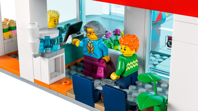 LEGO City 60330 Hospital 3